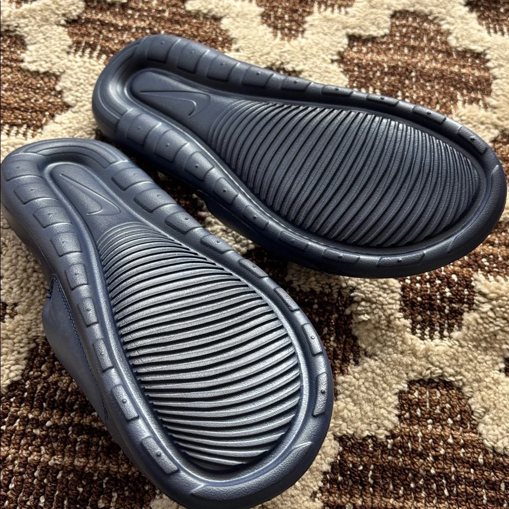 Nike Navy Blue & White Slide Sandals